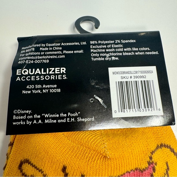 New Disney Adult Winnie Pooh Crew Socks Yellow Size 9-13 - Picture 7 of 10